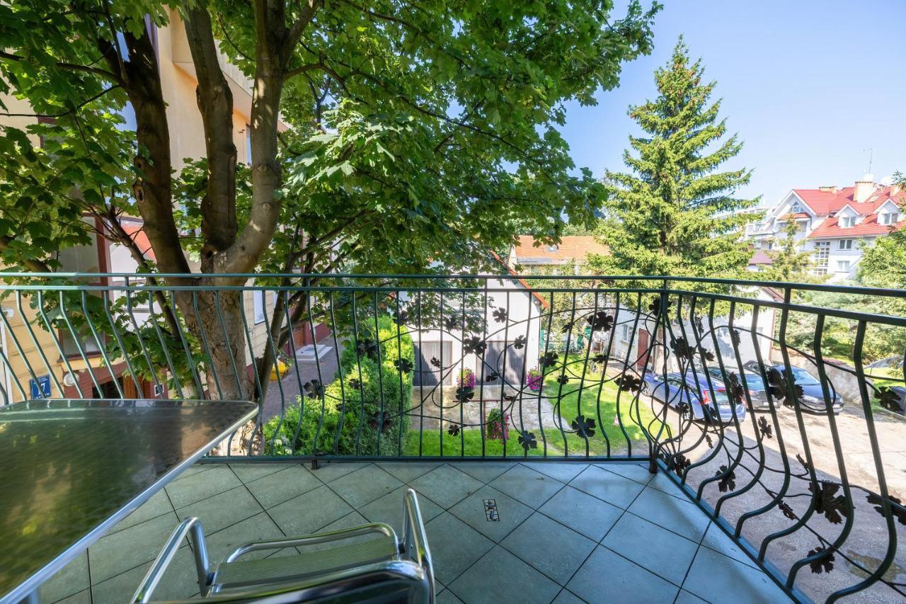 Bright & Spacious Family Apartment In Miedzyzdroje With Parking And 3 Balconies By Noclegi Renters Luaran gambar