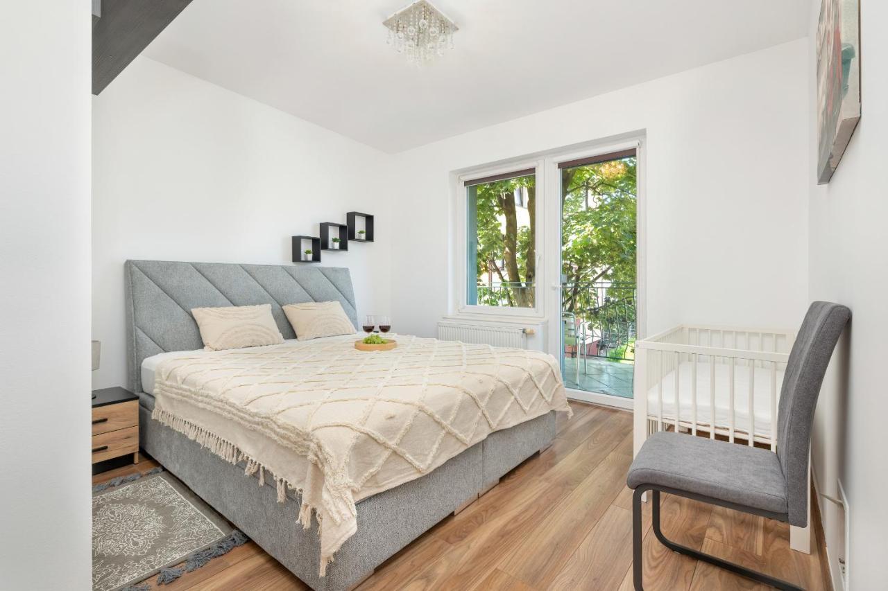 Bright & Spacious Family Apartment In Miedzyzdroje With Parking And 3 Balconies By Noclegi Renters Luaran gambar